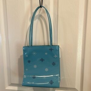 NWT Liz Claiborne blue bag with snowflakes